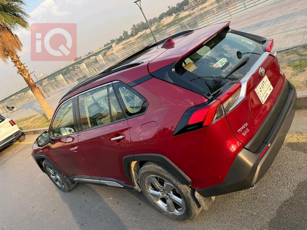 تويوتا راف 4